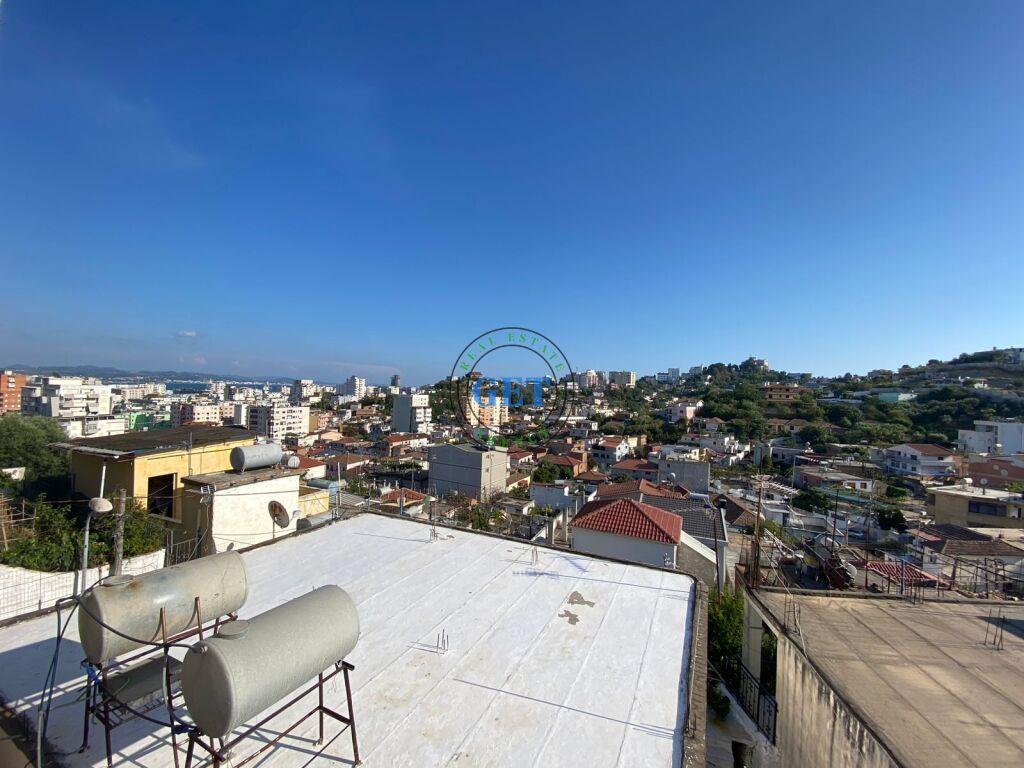 Shitet, Shtepi Private 4- Kateshe, Muzeumi, Durres