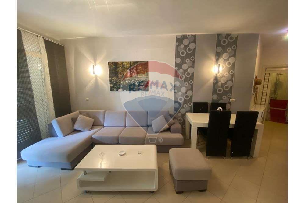 OKAZION APARTAMENT 2+1+2 ME OBORR TEK LURA 1,GJIRI I LALEZIT