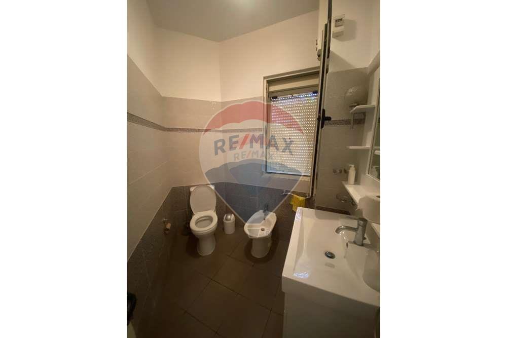 OKAZION APARTAMENT 2+1+2 ME OBORR TEK LURA 1,GJIRI I LALEZIT