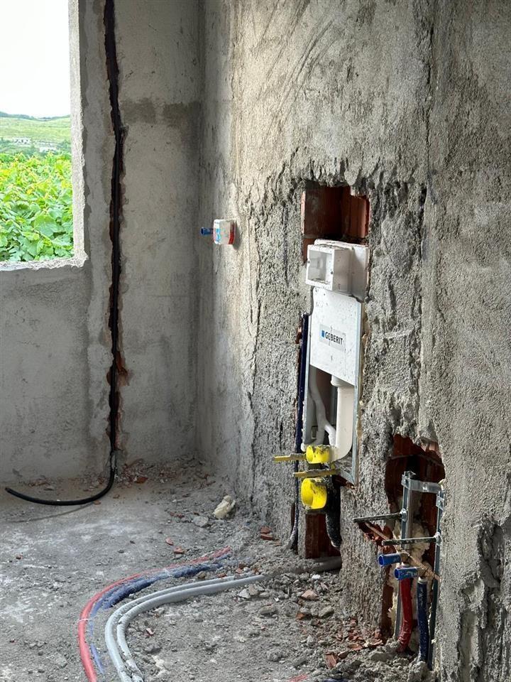 SHITET VILE OKAZION NE GJIRIN E LALEZIT