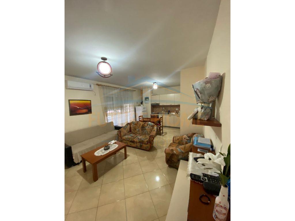 Shitet, Apartament 2+1+2, Kompleksi Kontakt.