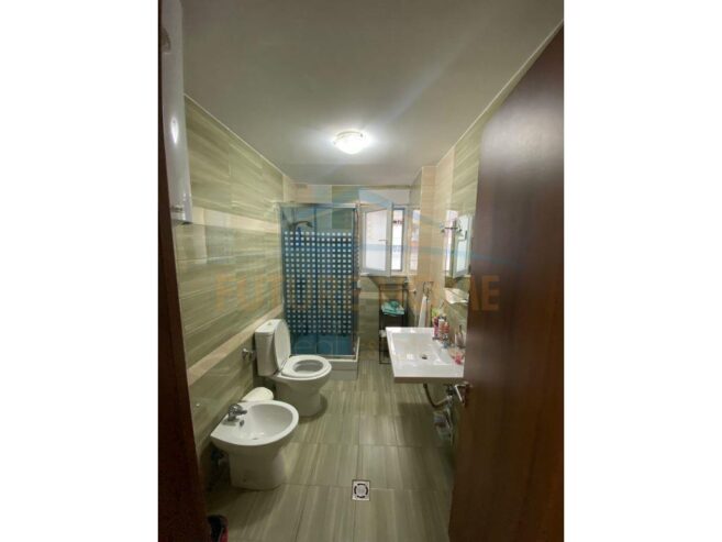 Shitet, Apartament 2+1+2, Kompleksi Kontakt.