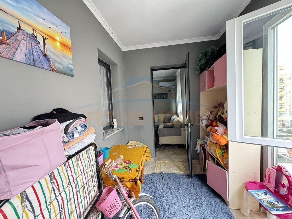 Shitet, Apartament 2+1, Unaza e Re, Tirane