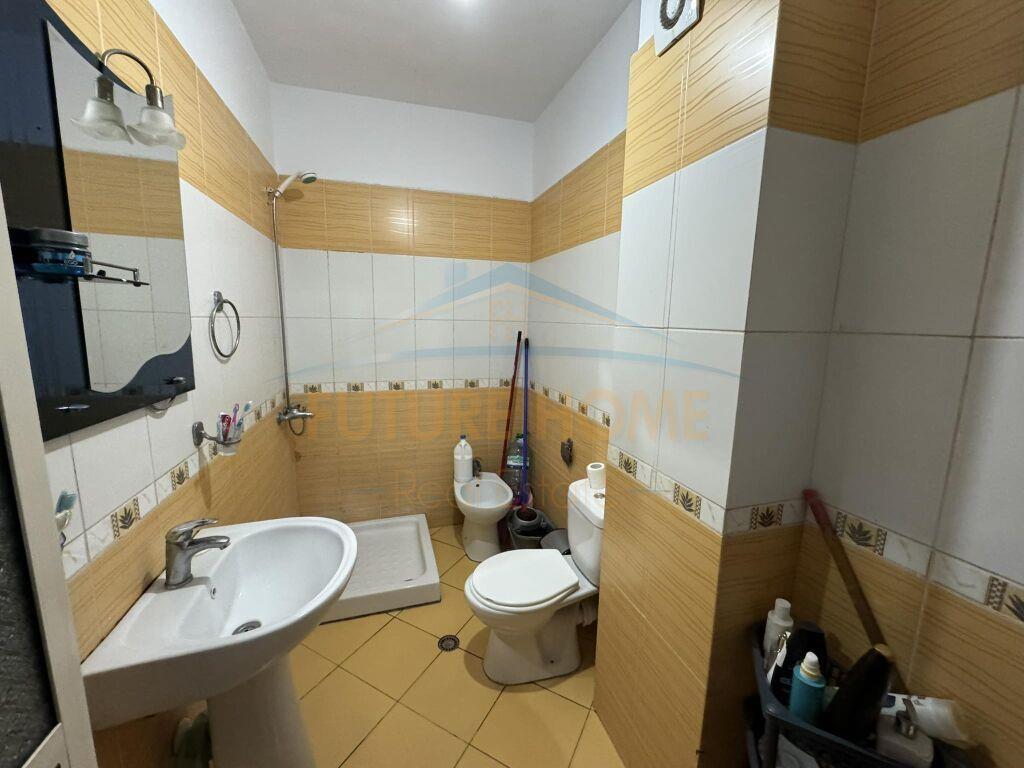 Shitet, Apartament 2+1, Unaza e Re, Tirane