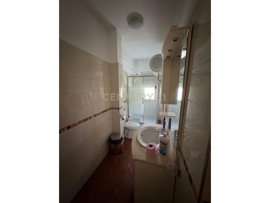 SHITET APARTAMENT 3+1+2 TEK VILA E ZOGUT 157 m2 |175000 €