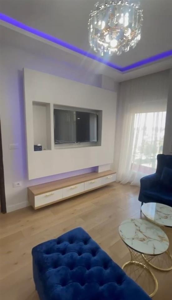 SHITET APARTAMENT 2+1 NE UJE TE FTOHTE (PRANE BAR DONATELO)