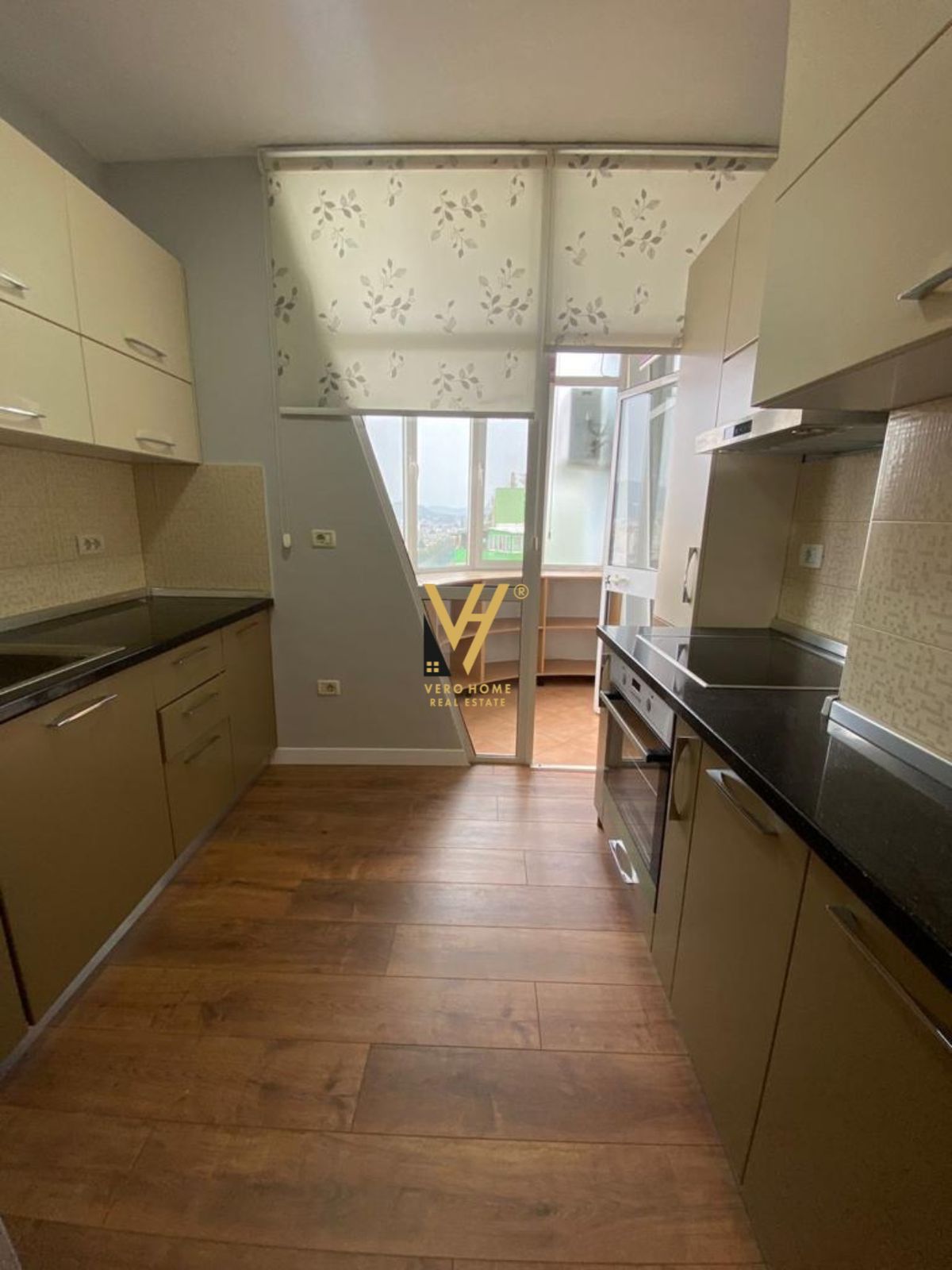 JEPET APARTAMENT 2+1+2 ISH EKSPOZITA SOT 1.100 E