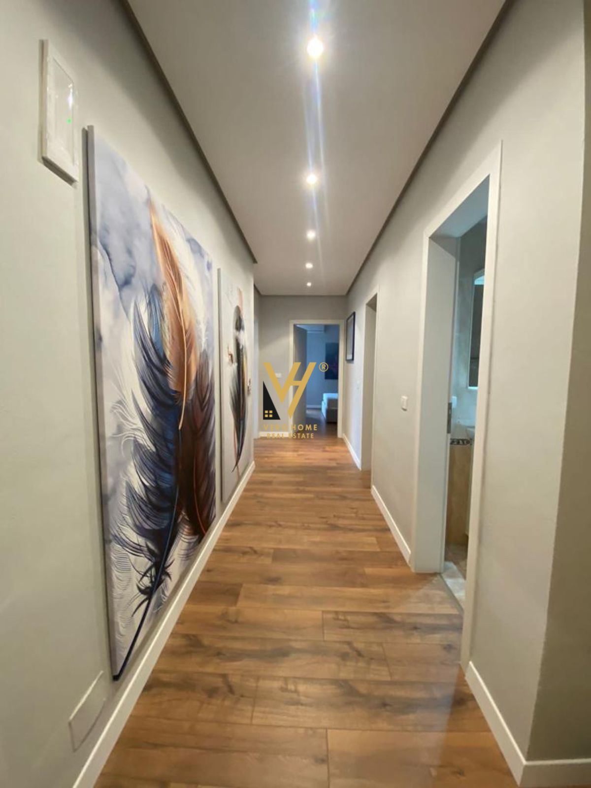 JEPET APARTAMENT 2+1+2 ISH EKSPOZITA SOT 1.100 E