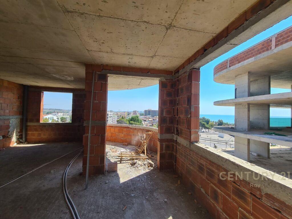 SHITET APARTAMENT 1+1 ME PAMJE DETI GOLEM