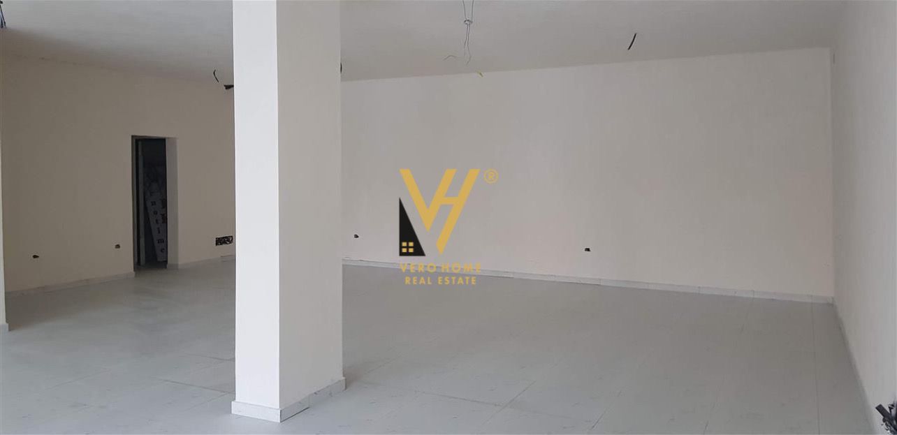 JEPET AMBIENT 145 M2 ME QERA TEK BRRYLI 1.500 EURO