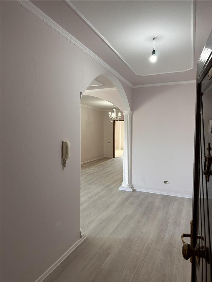 Apartment 2+1+2 tualete / Drejtoria e Policise