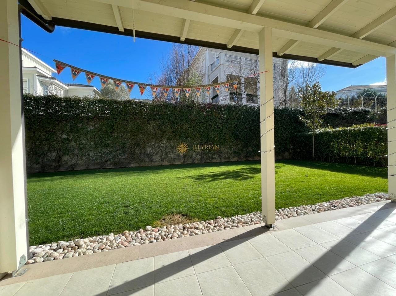 VILË ME QERA, ROLLING HILLS