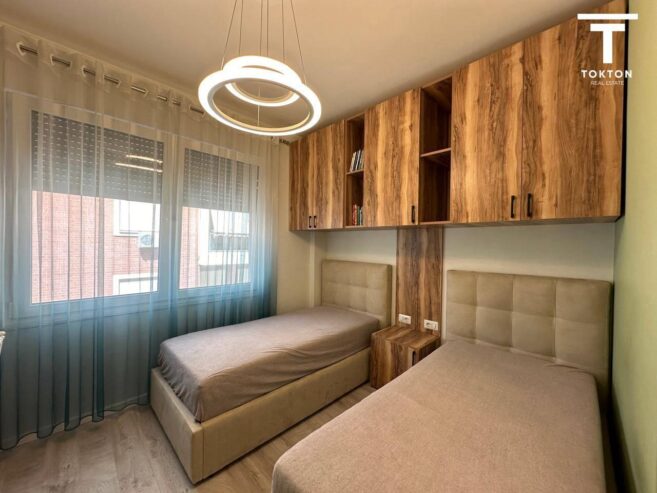 SHITET, APARTAMENT 2+1, FRESKU, TIRANË. TT 1053