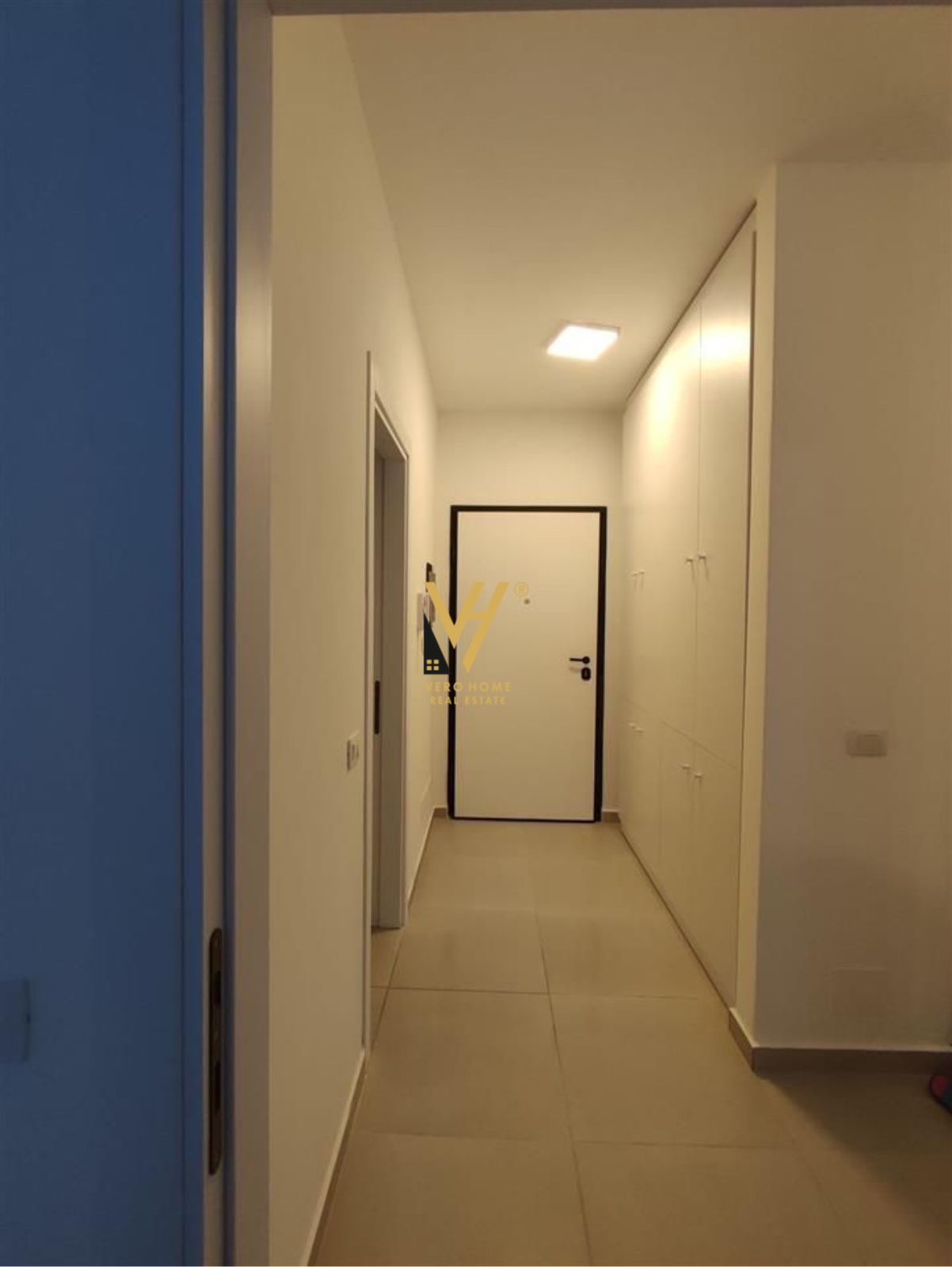 JEPET APARTAMENT 1+1 ME QERA TE UNAZA E RE 450EURO