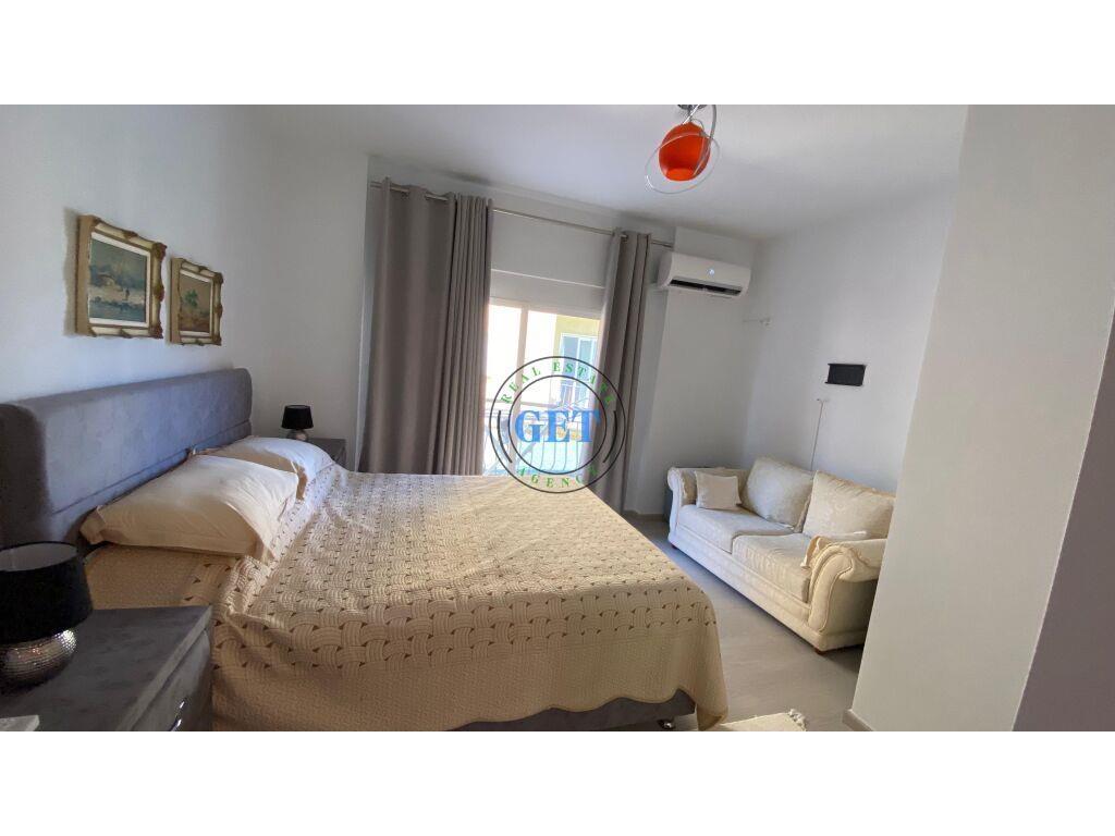 Shiten 2 apartamente, Shkembi i Kavajes, Durres