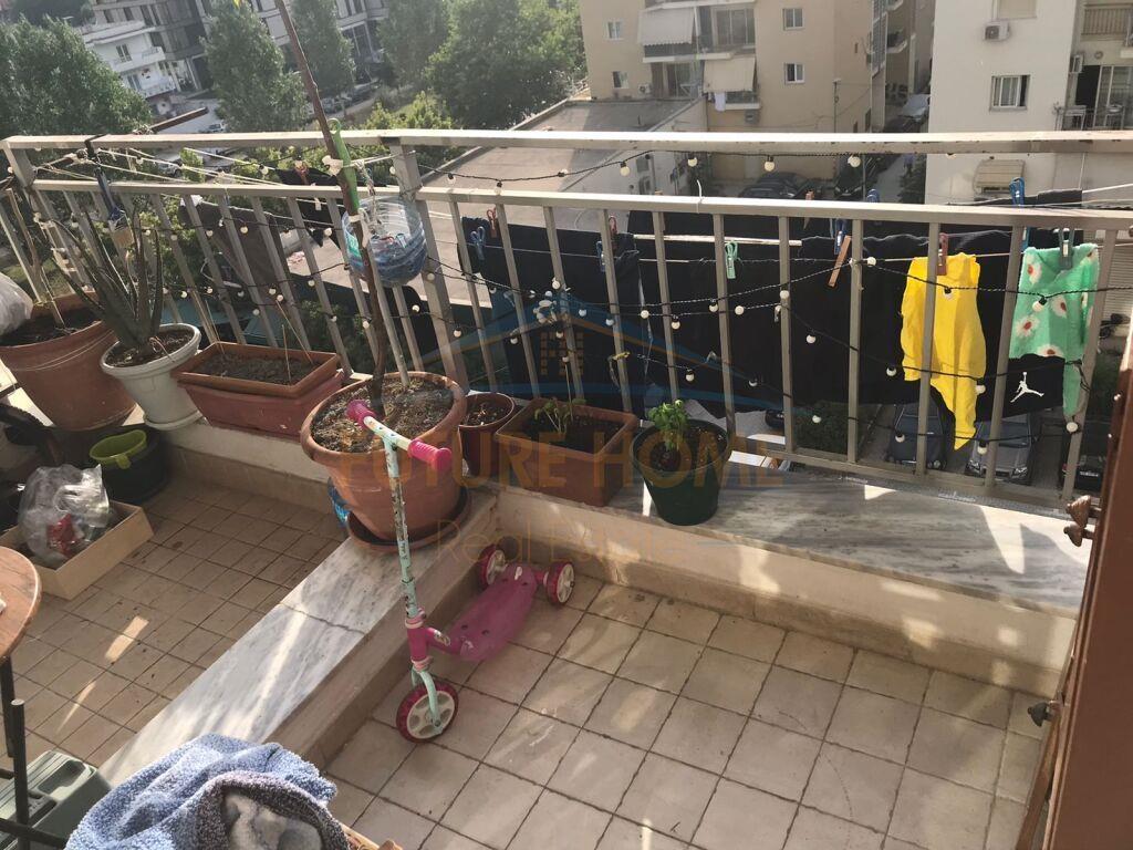 Shitet, Apartament 2+1, Ish Fusha Aviacionit, Tirane.