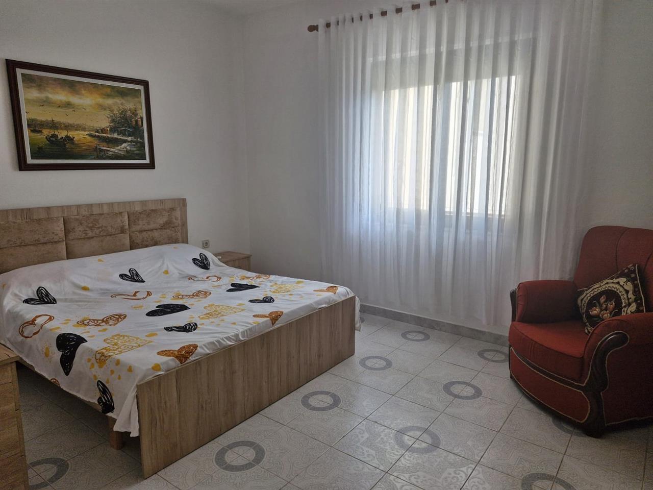 Jepet me qira apartament 1+1 ne Shkozet!