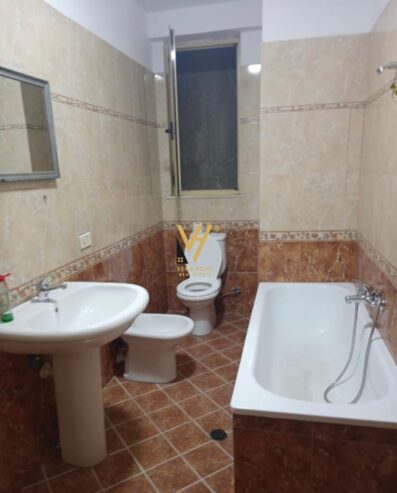 JEPET APARTAMENT 1+1 ME QERA TE MYSLYM SHYRI 450 E