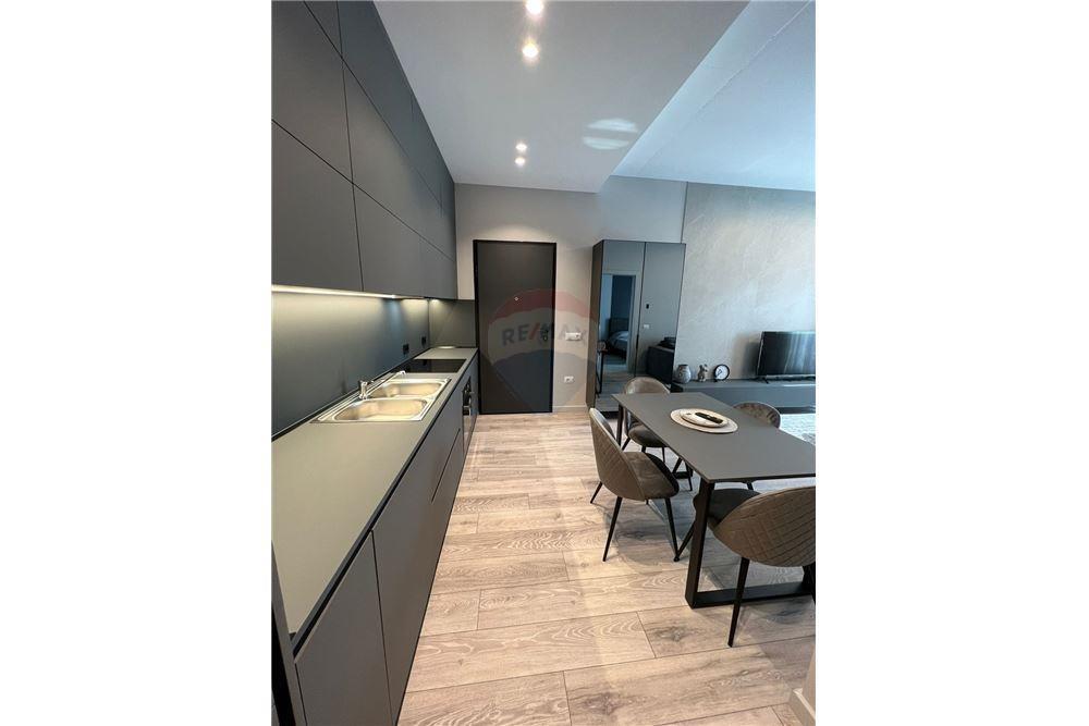 APARTAMENT 1+1 PER QERA TE RRUGA E KAVAJES