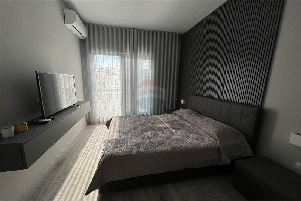 APARTAMENT 1+1 PER QERA TE RRUGA E KAVAJES