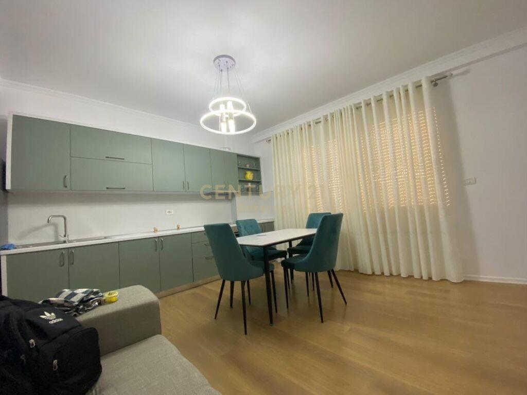 Qira | Apartament 2+1 | Selitë 500 € | 97 m2