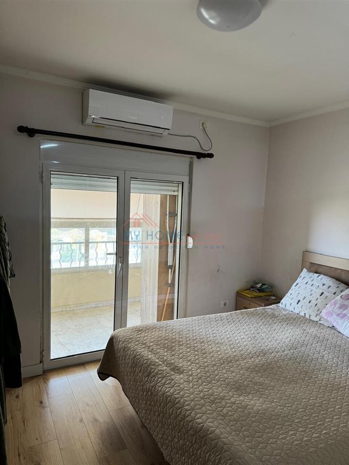 Apartament 3+1+2 ne shitje ne Rrugen Dritan Hoxha