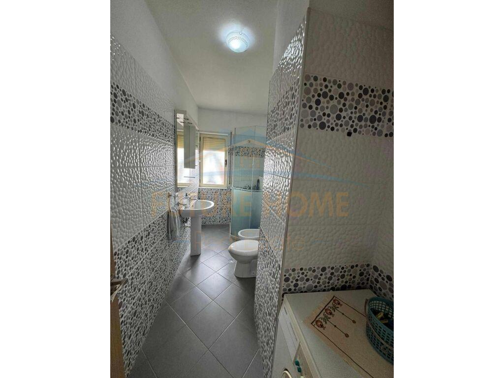 Qera, Apartament 2+1, Stacioni i Trenit. 600 €