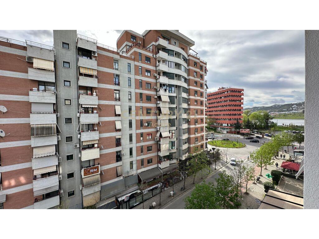 Qira Apartament 2+1 Liqeni i Tiranes 1500 € 112 m2