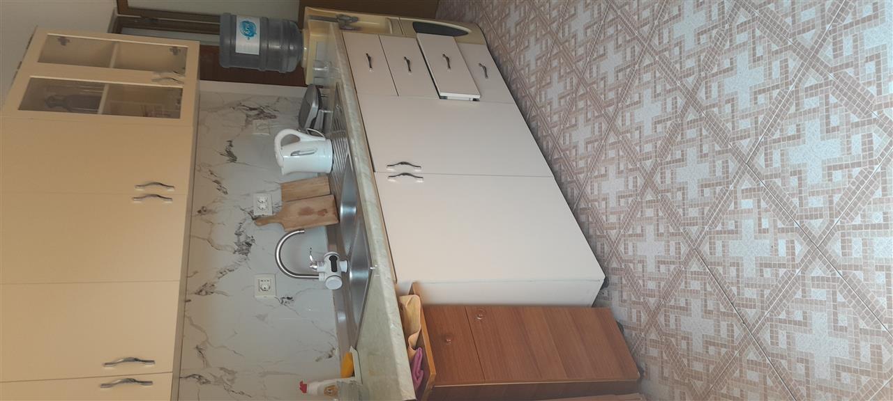 Jepet me qera 1+1, afer sputalit Nene Tereza