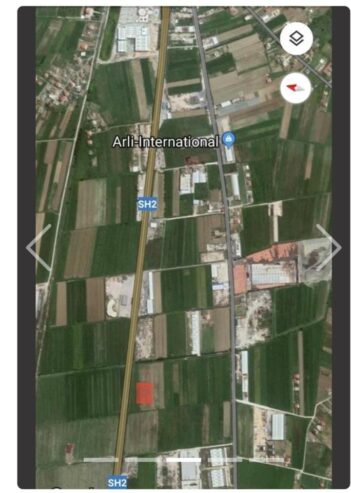 MAMINAS SHITET TOKA BUZE AUTOSTRATES DURRES-TIRANE
