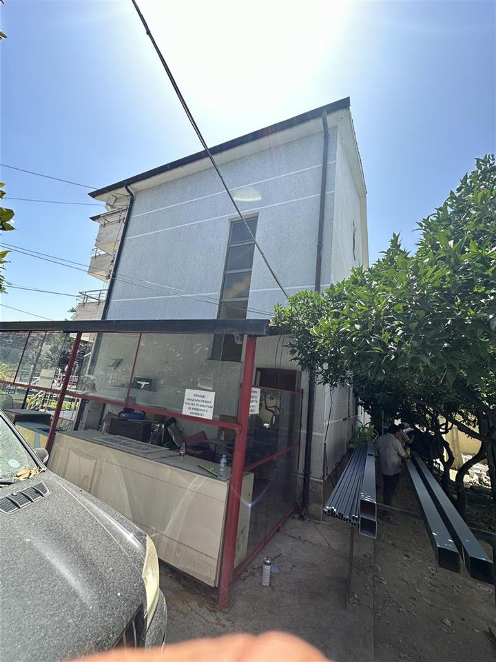 jepet vile me qera kinostudio perball shkolles gjon buzuku