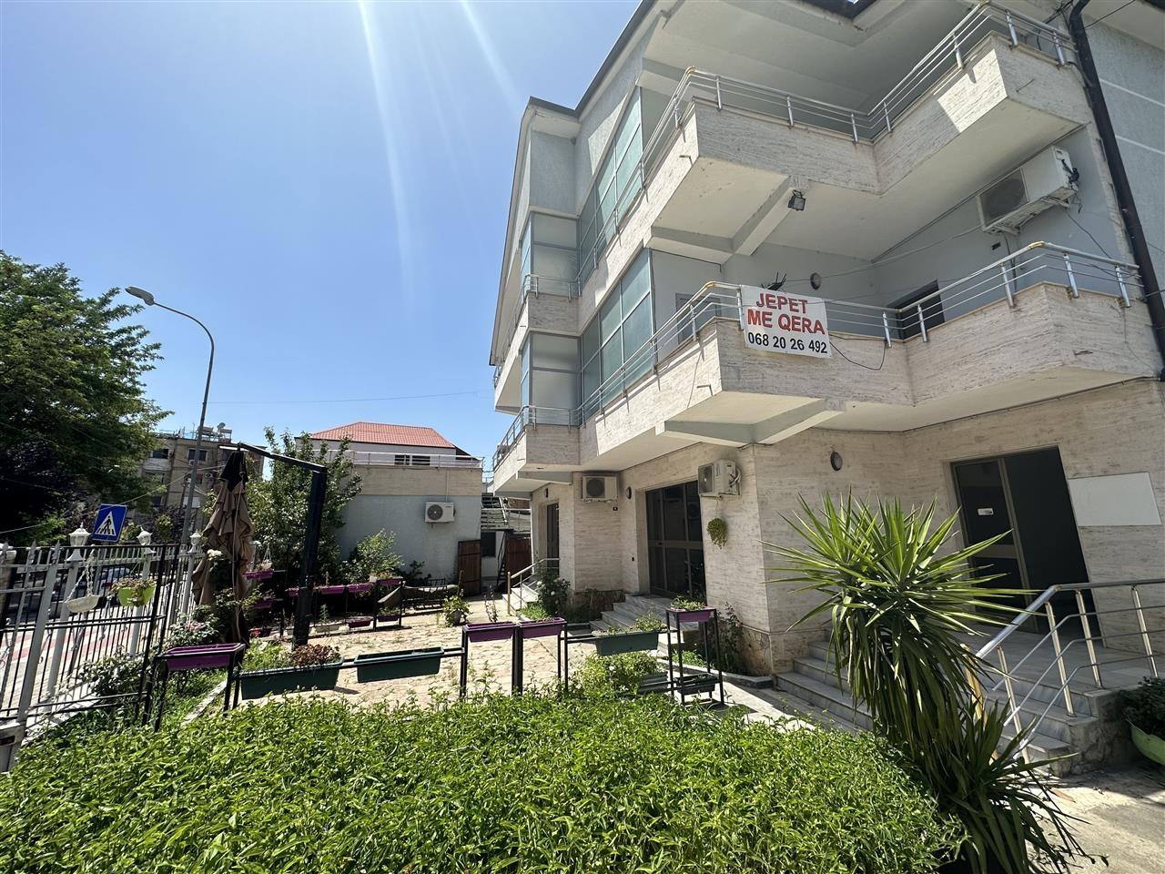 jepet vile me qera kinostudio perball shkolles gjon buzuku