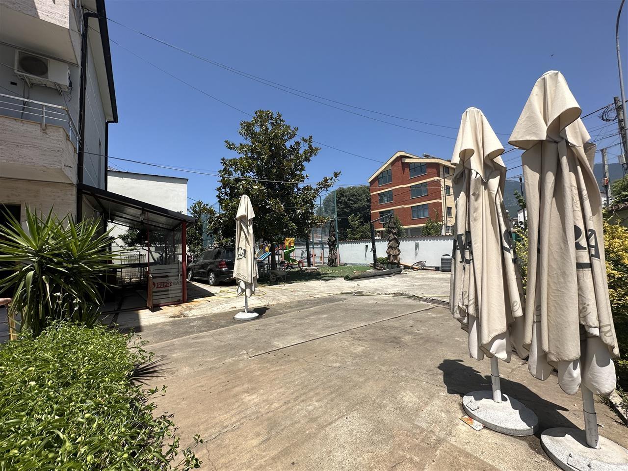 jepet vile me qera kinostudio perball shkolles gjon buzuku