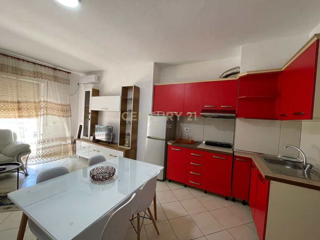 SHITET APARTAMENT 2+1 NE PLAZH RROTA E KUQE
