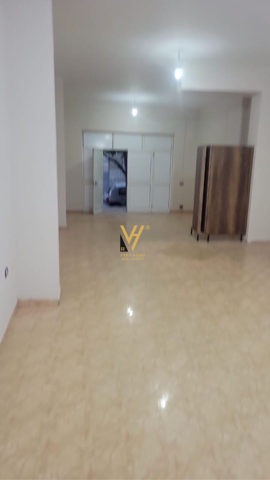 JEPET DYQAN ME QERA TE RR BABE REXHA 35.000 LEKE