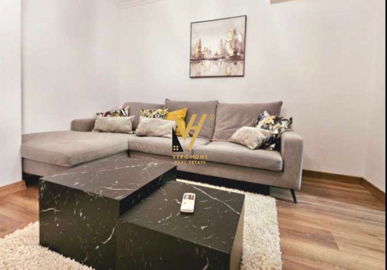 JEPET APARTAMENT 2+1+BLK ME QERA NE QENDER 700 EUR