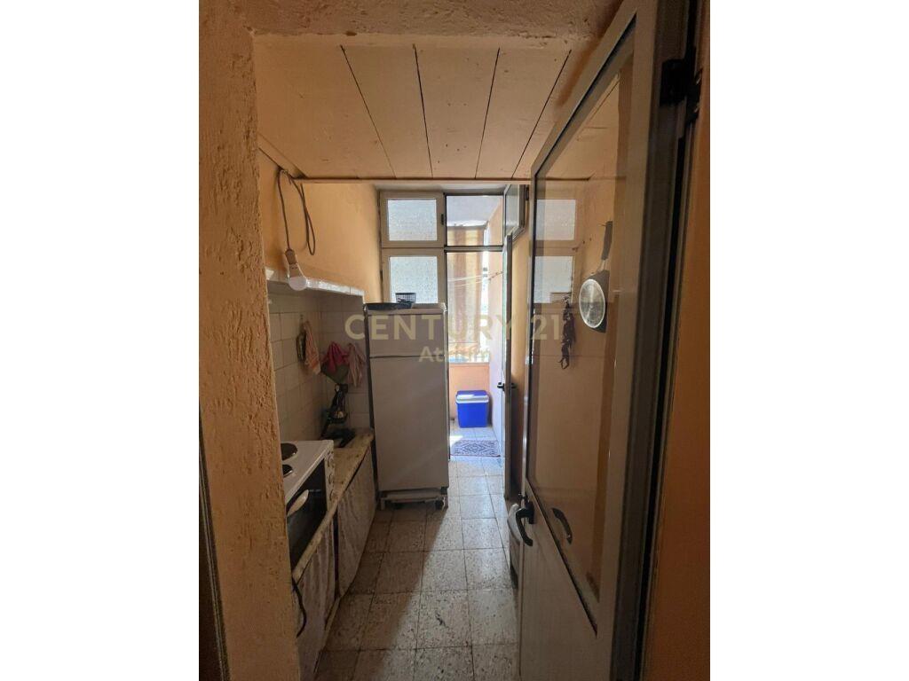 Apartament 2+1 për Shitje në Rrugen e Durrësit, Tiranë – 135
