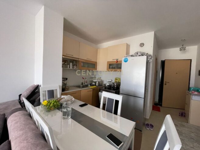 SHITET APARTAMENT 1+1 PRANE STADIUMIT