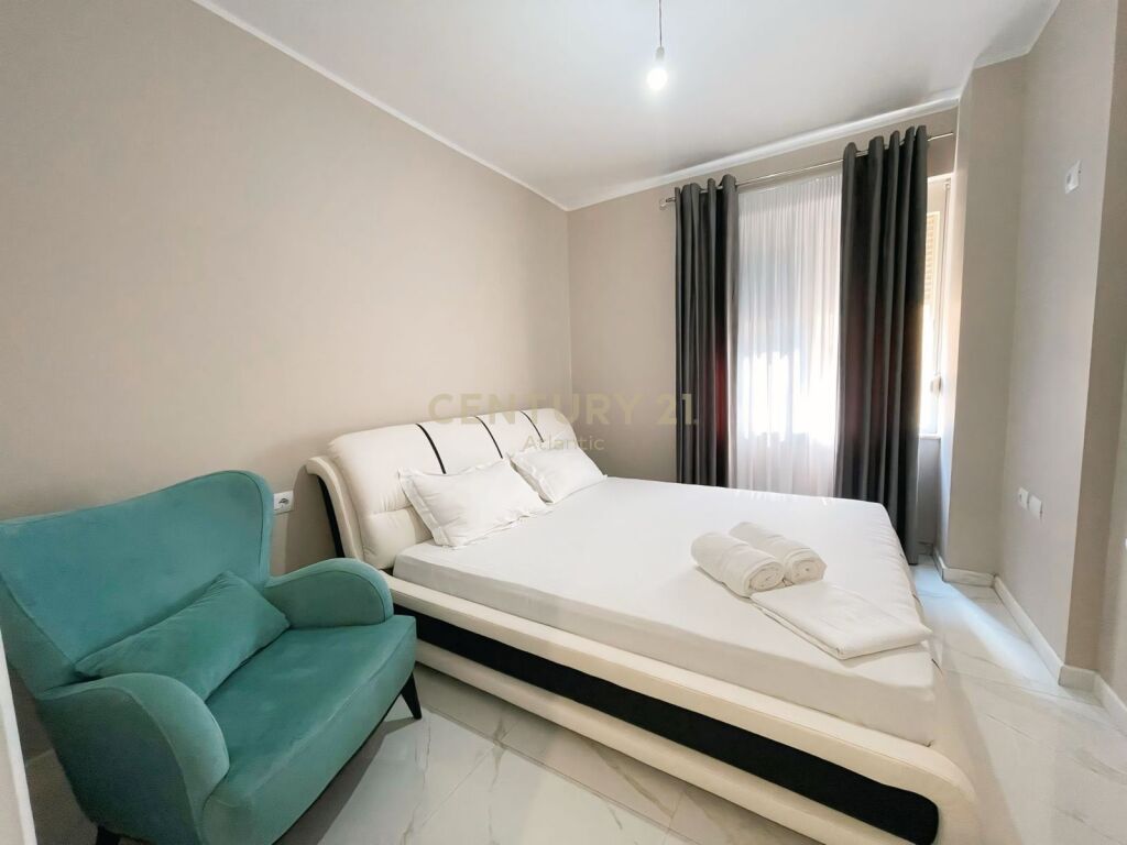 APARTAMENT 1+1 ME QIRA NE PLAZH RROTA KUQE