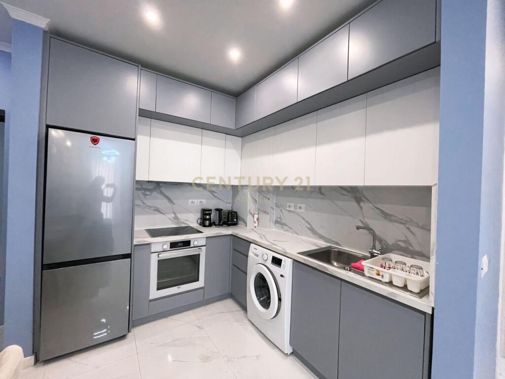 APARTAMENT 1+1 ME QIRA NE PLAZH RROTA KUQE