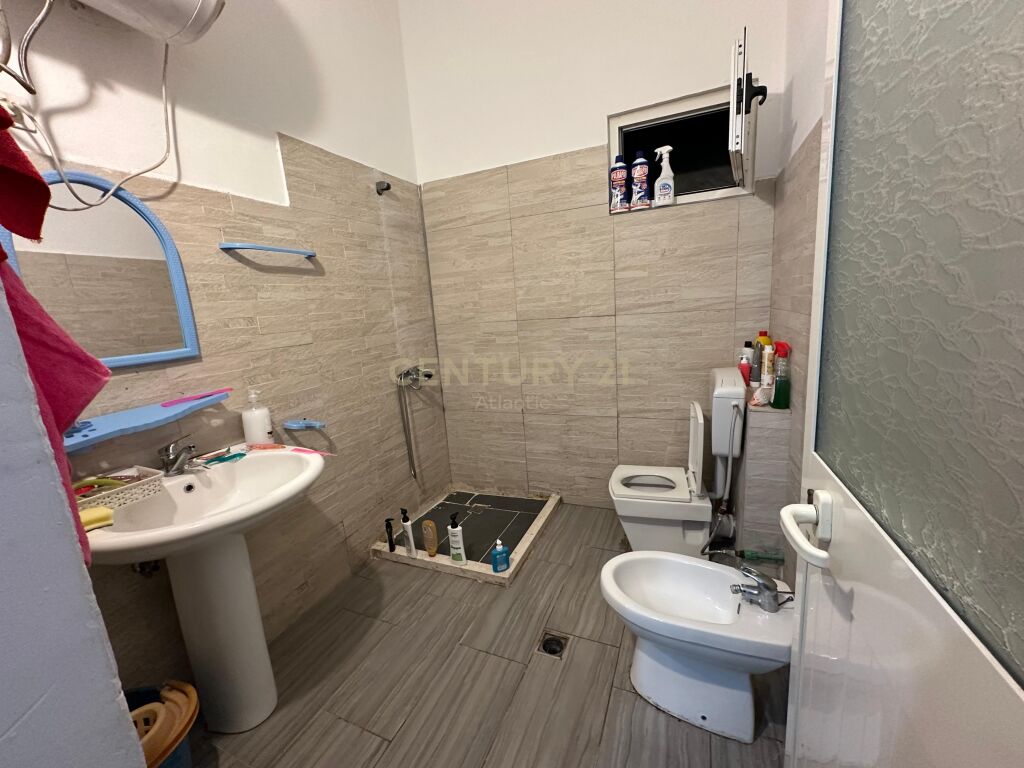 SHITET APARTAMENT NE KATIN 0, NE GOLEM QENDER