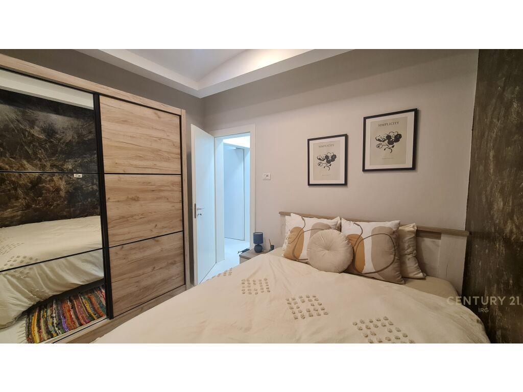 Apartament 1+1 i mobiluar te Pallatet Agimi!