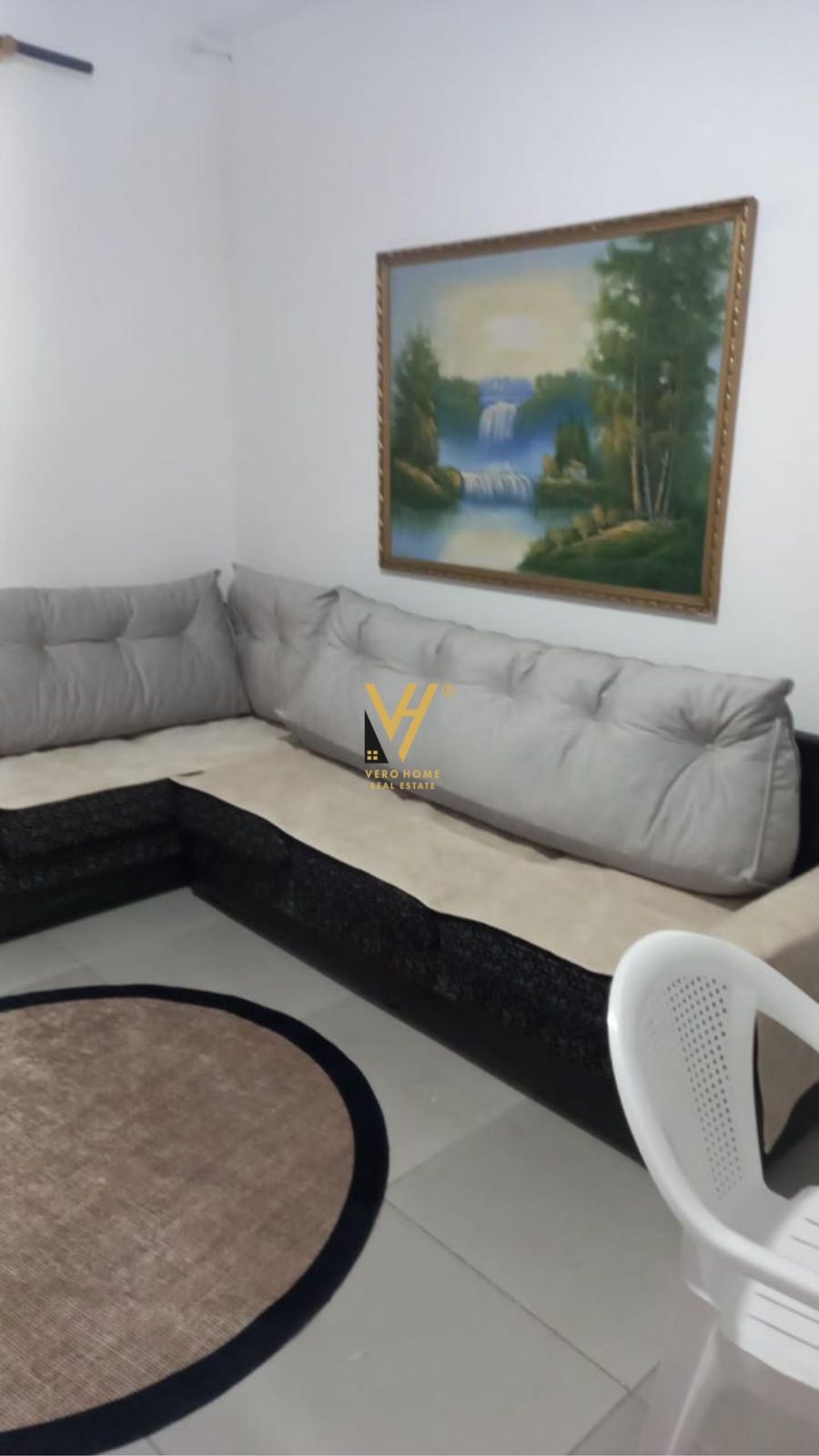 APARTAMENT 2+1ME QERA TE STACIONI I TRENIT 400EURO