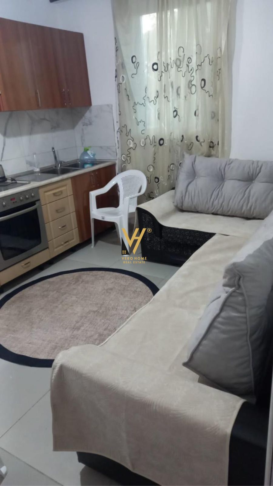 APARTAMENT 2+1ME QERA TE STACIONI I TRENIT 400EURO