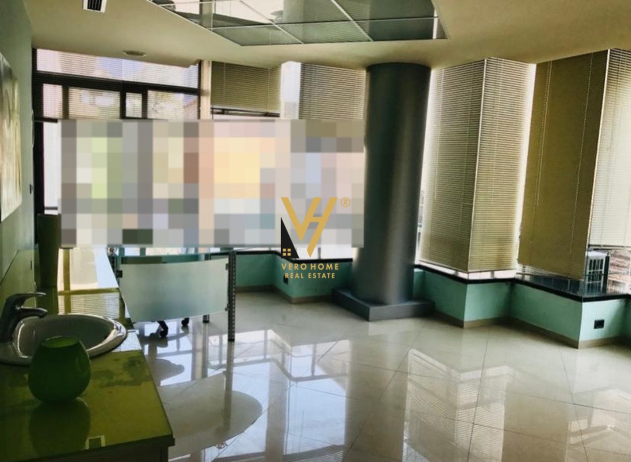 JEPET ZYRE 95M2 ME QERA TE STADIUMI DINAMO 1.500 E