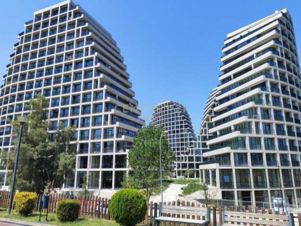 JEPET ME QIRA APARTAMENT 1+1 + POST PARKIMI TEK LAKE VIEW