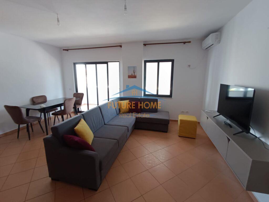 Qera, Apartament 2+1, Tek 21 Dhjetori .