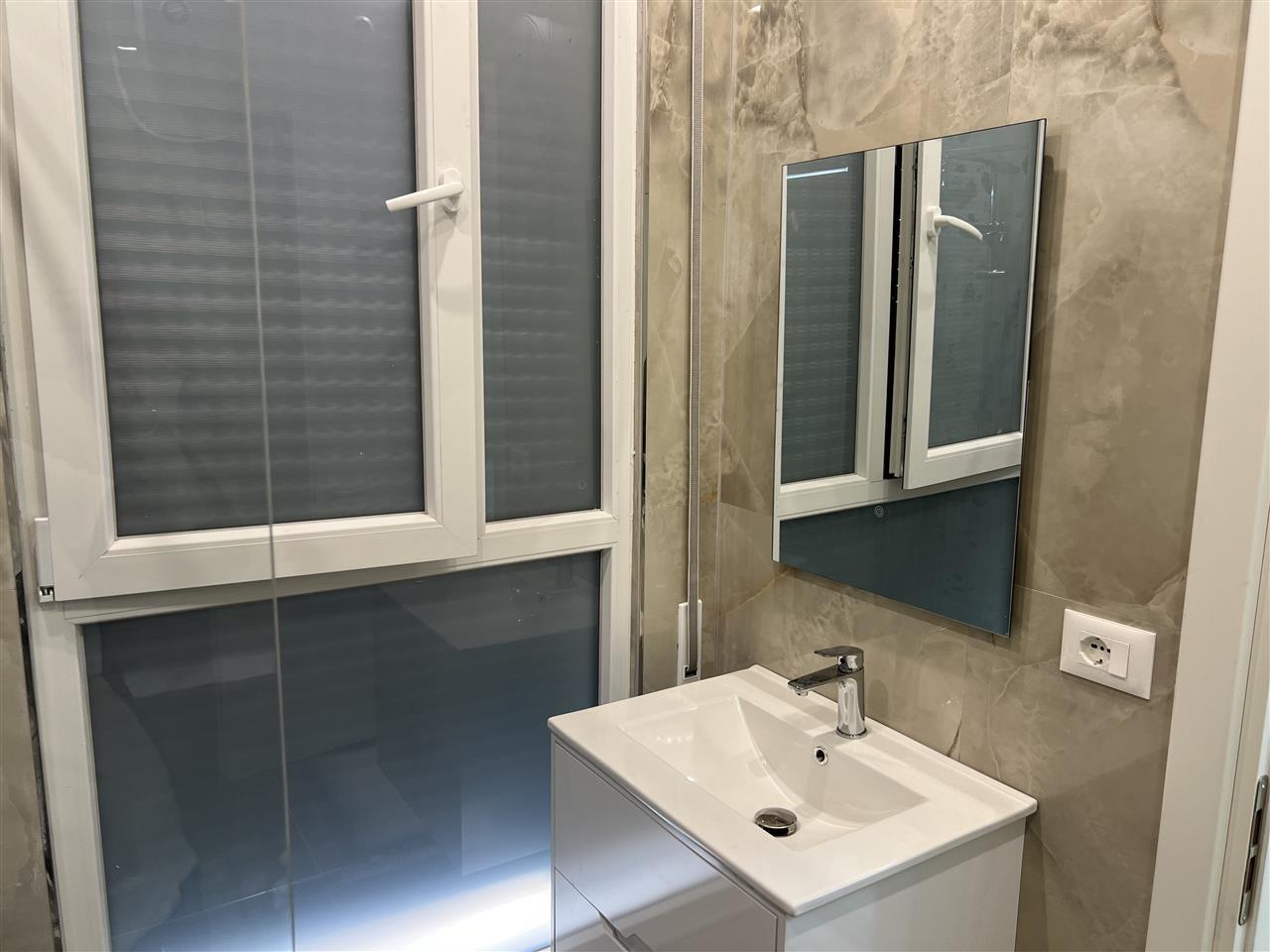 Jepet me qera Apartament 2+1+2 trio tower residence