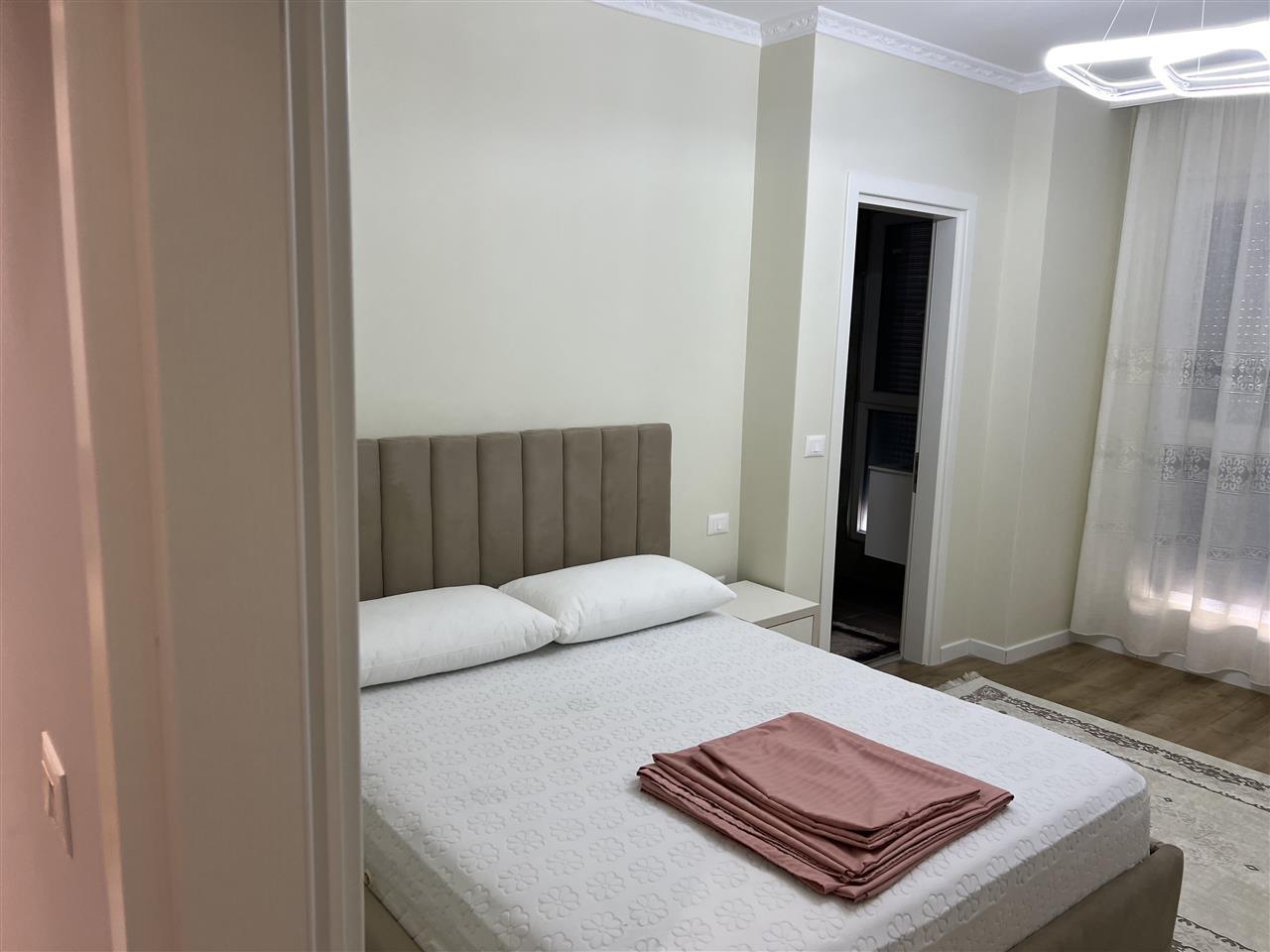 Jepet me qera Apartament 2+1+2 trio tower residence