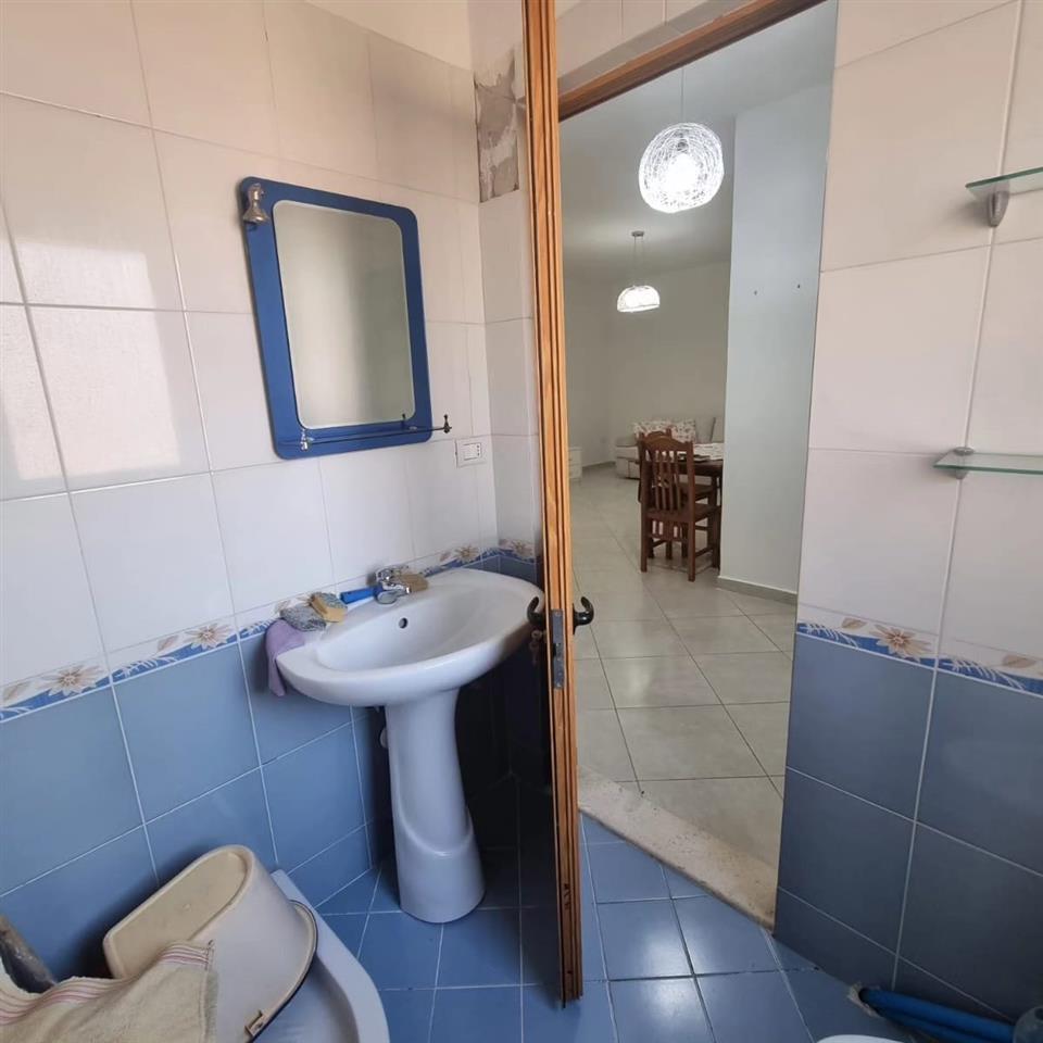 jepet apartament me qera gega oil/plazh